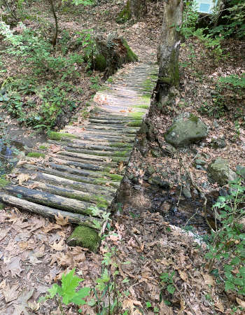 Kamena Wasserfall Weg