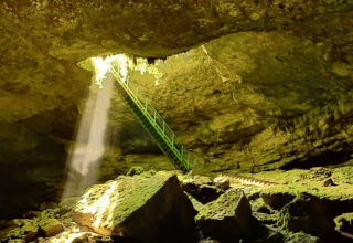 Bulgariens Gebirge - Das Devetashko-Plateau - Die Stalbitsa-Höhle