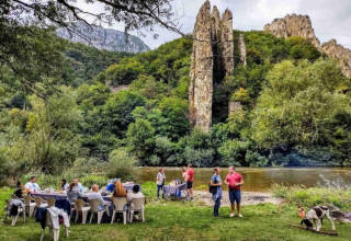 Eine kulinarische Reise durch Bulgarien: Weinverkostungen in der Iskar-Schlucht